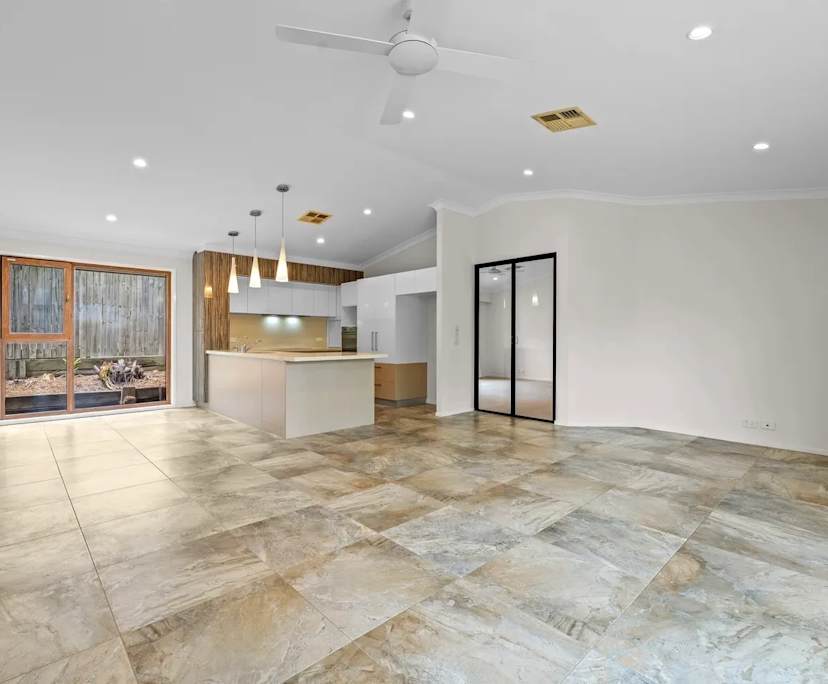 $330-450, Share-house, 2 rooms, Sinnamon Park QLD 4073, Sinnamon Park QLD 4073