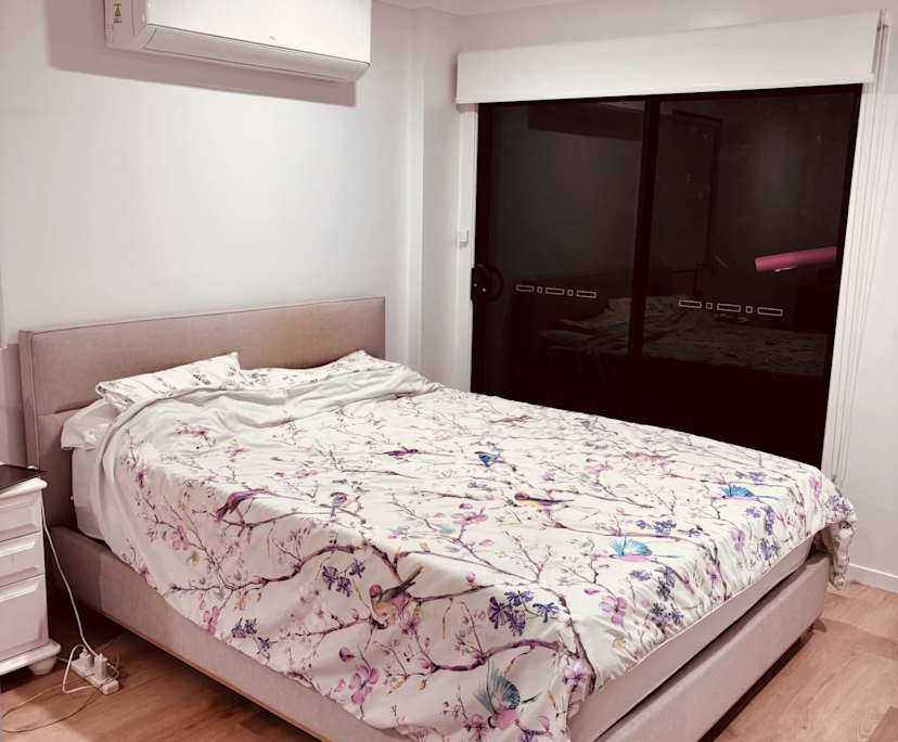 Room in a share house