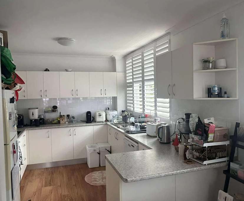 Furnished room in a flatshare