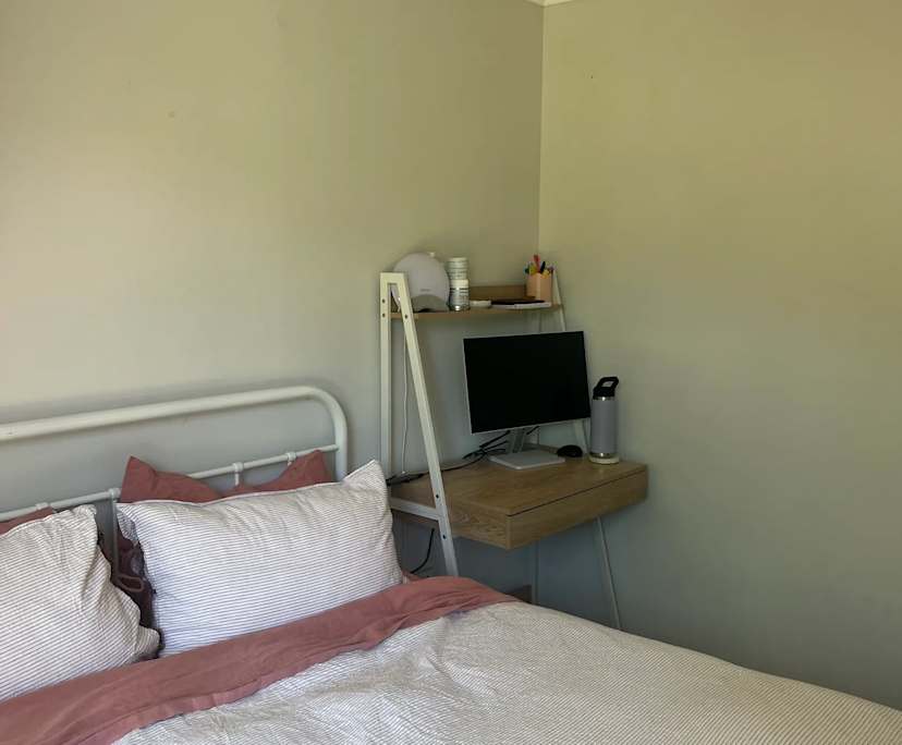 $300, Share-house, 4 bathrooms, Varsity Lakes QLD 4227