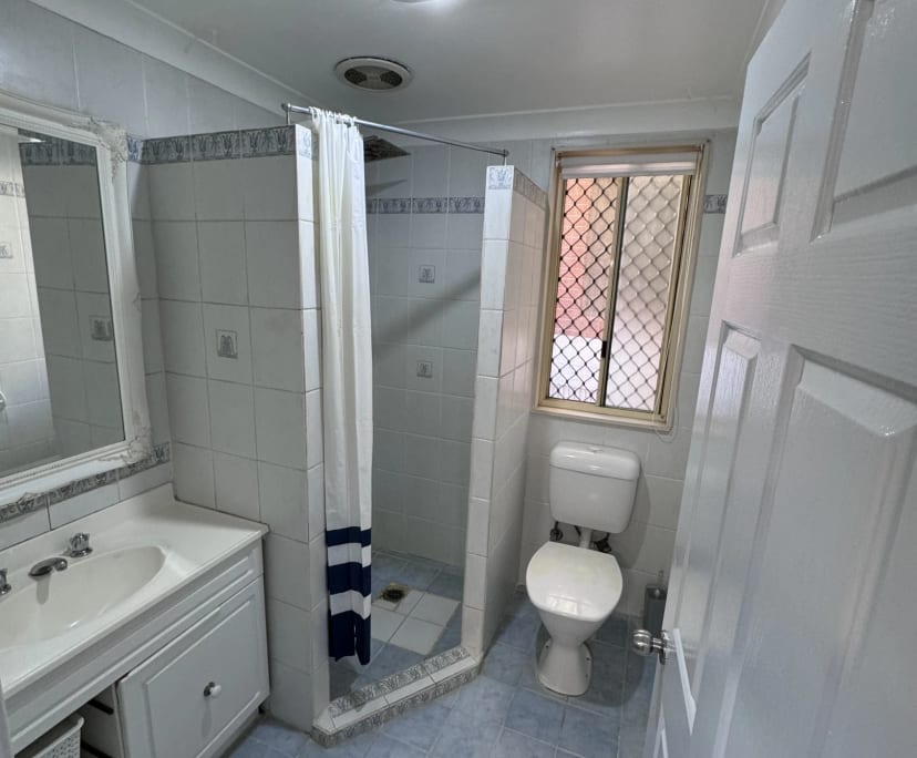 $280, Share-house, 5 bathrooms, Campbelltown NSW 2560