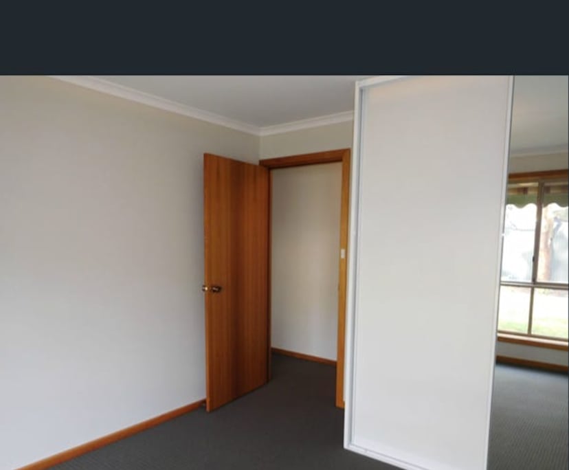 $350, Student-accommodation, 3 bathrooms, Coromandel Valley SA 5051