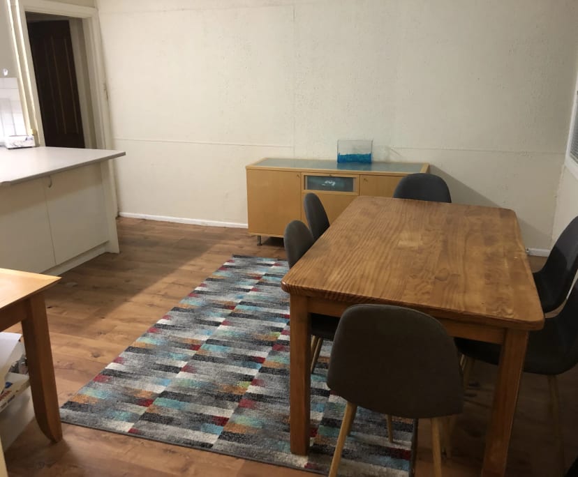 Room in a share house