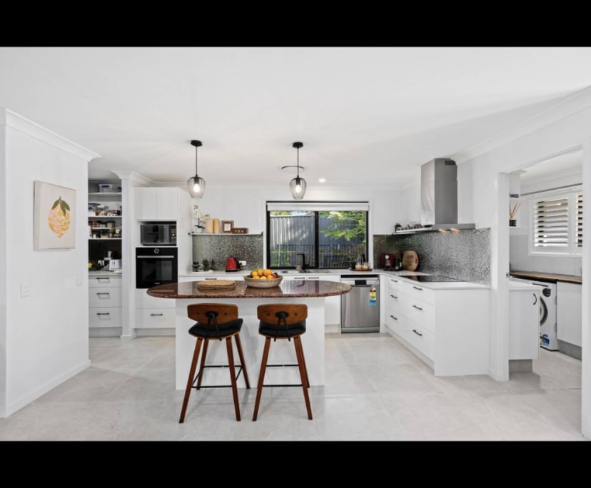 $350, Share-house, 4 bathrooms, Ashmore QLD 4214