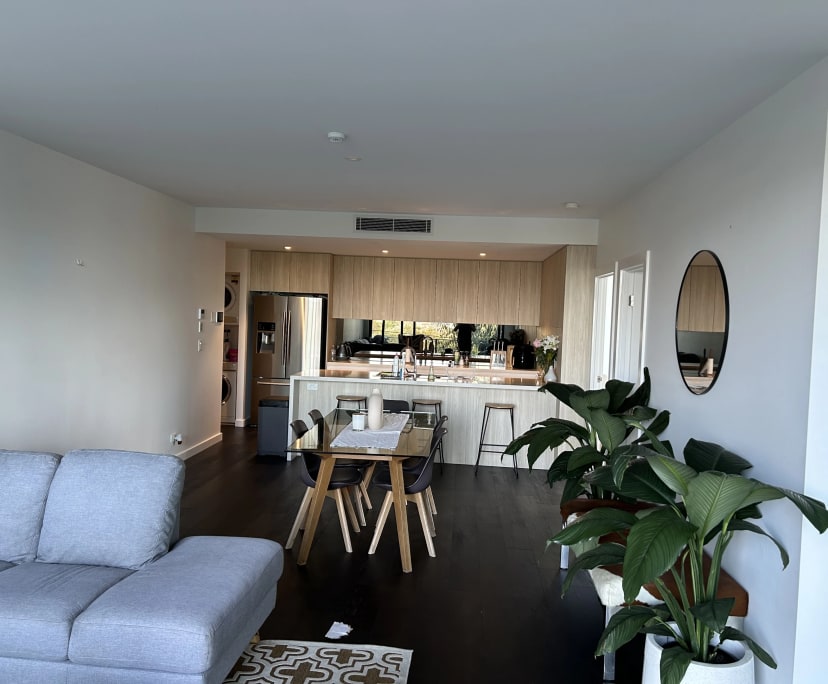 $350, Flatshare, 2 bathrooms, Norman Park QLD 4170