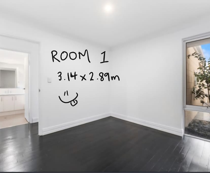 Unfurnished room in a share house