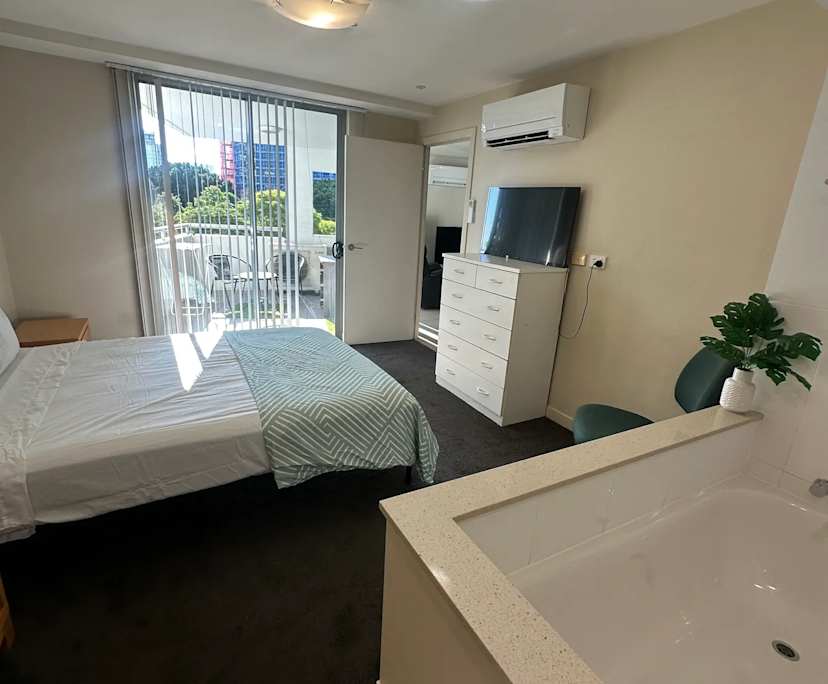 $475, Flatshare, 3 bathrooms, Brisbane City QLD 4000