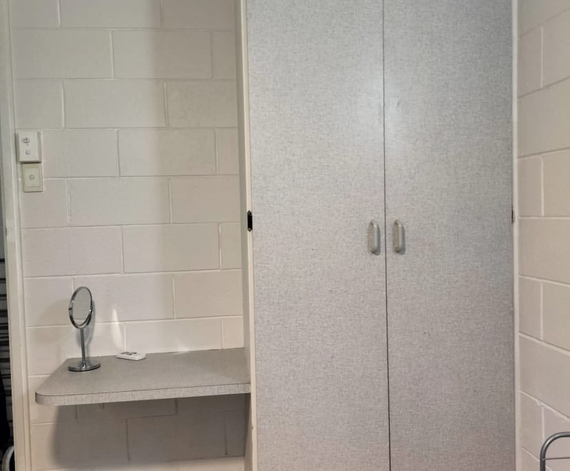 $290, Flatshare, 2 bathrooms, Rosslea QLD 4812