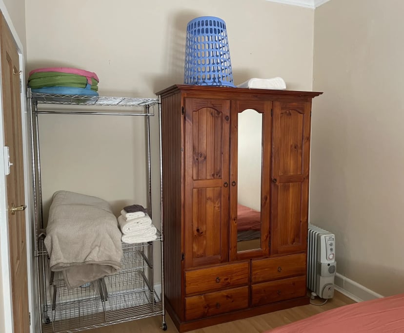 Furnished room in a share house