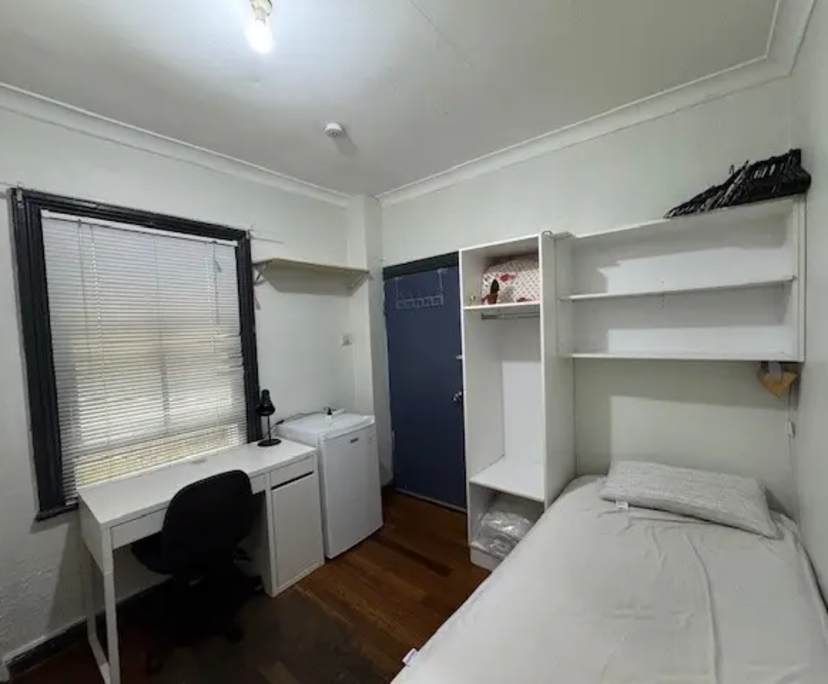 $325, Student-accommodation, 4 bathrooms, Chippendale NSW 2008