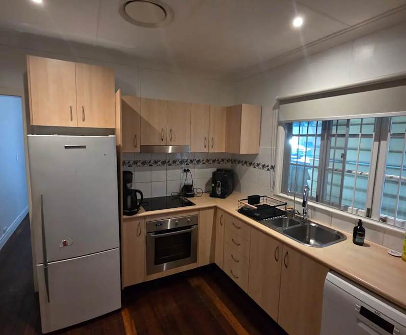 $300, Share-house, 2 bathrooms, Carina QLD 4152