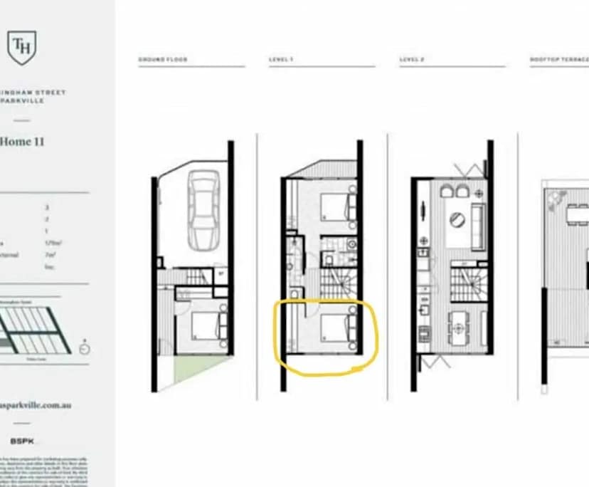 Room in a share house