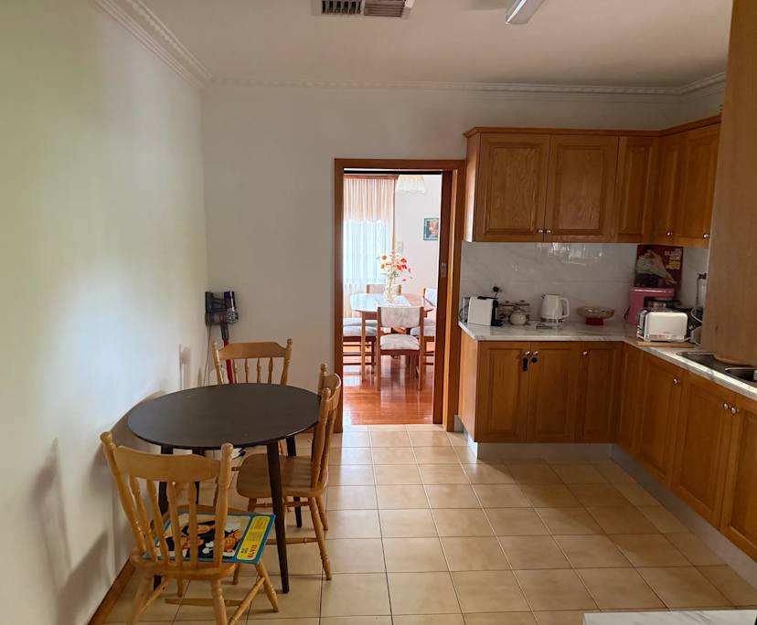 $190, Share-house, 3 bathrooms, Lalor VIC 3075