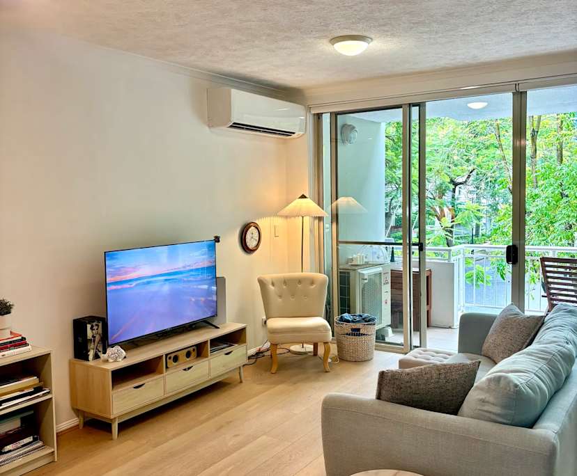 $450, Flatshare, 2 bathrooms, Kangaroo Point QLD 4169