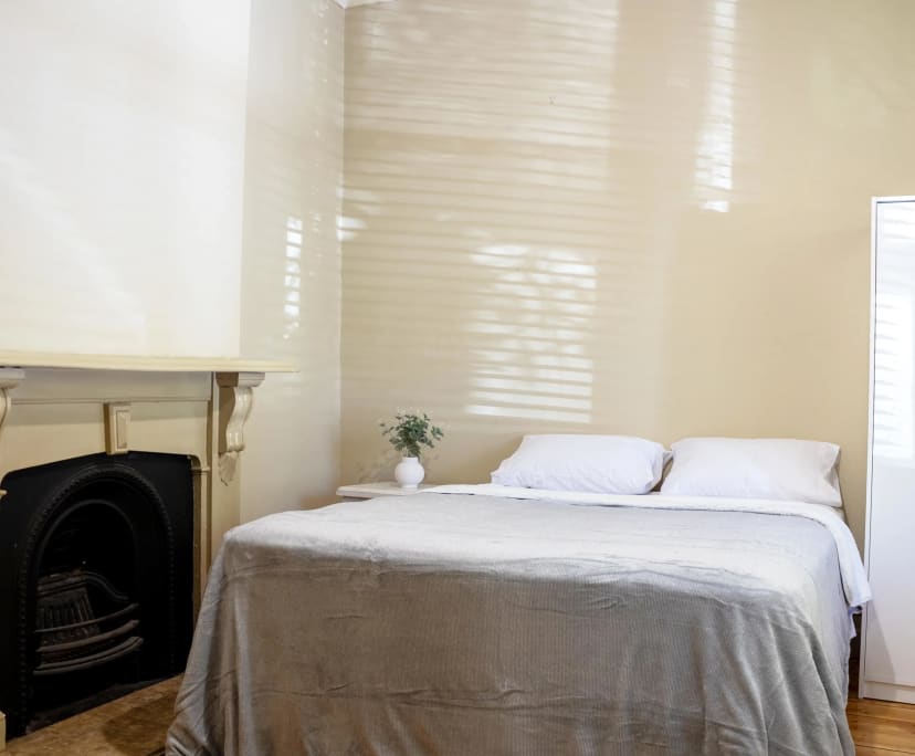 $1,025, Whole-property, 3 bathrooms, Prahran VIC 3181