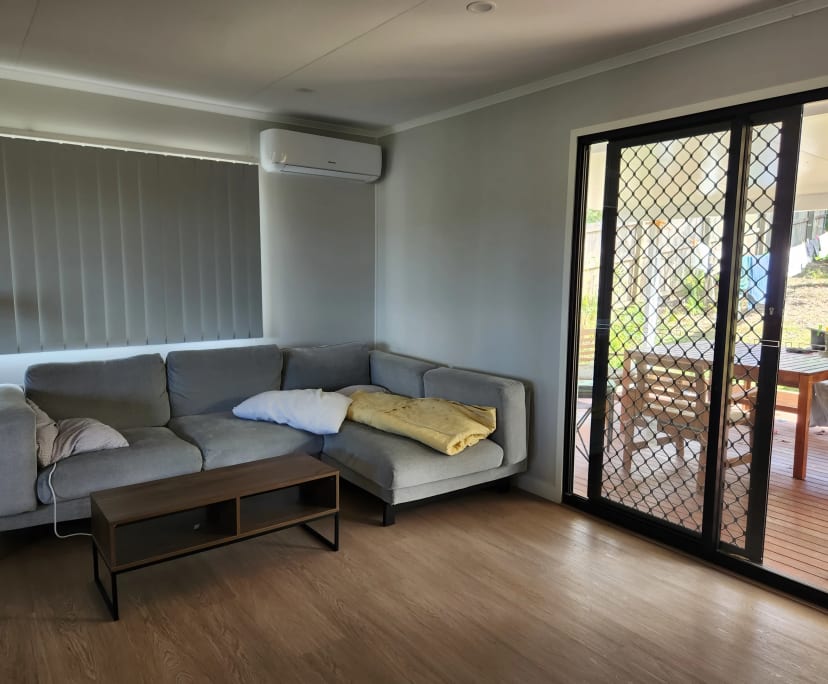 Furnished room in a flatshare