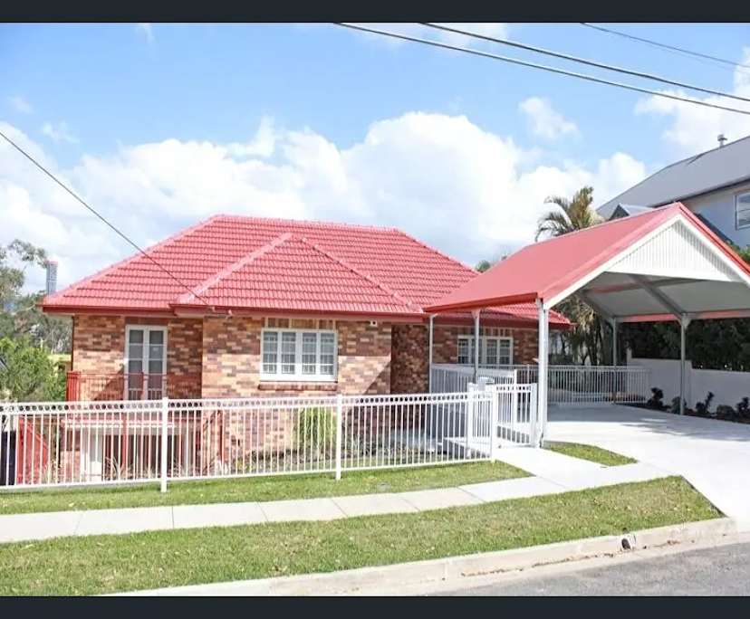 Unfurnished room in a share house