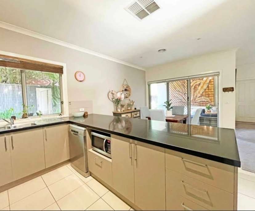 $250, Share-house, 2 bathrooms, Thurgoona NSW 2640
