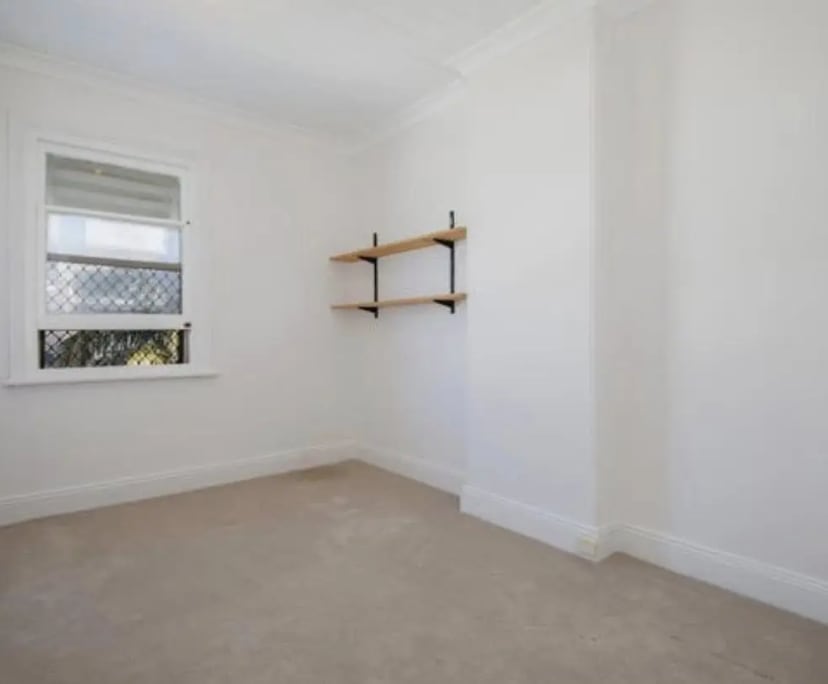 Unfurnished room in a flatshare