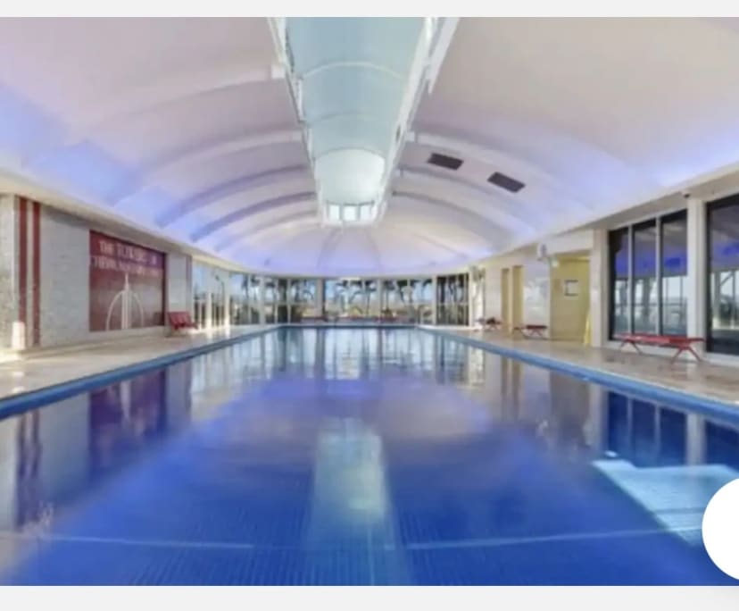 $600, Flatshare, 2 bathrooms, Surfers Paradise QLD 4217