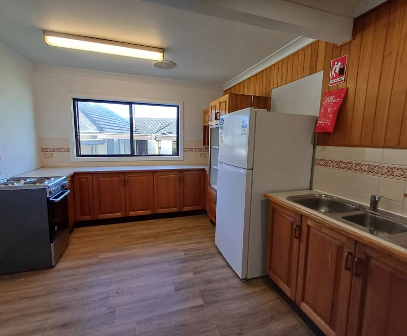 $220, Share-house, 6 bathrooms, Waratah West NSW 2298