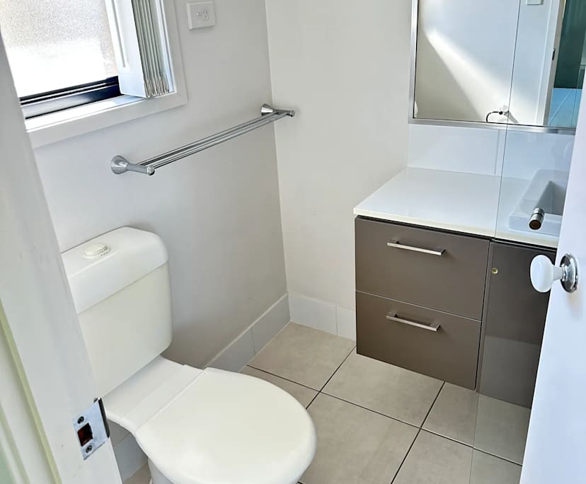 Furnished room with own bathroom