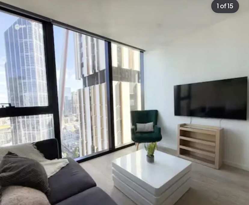 Furnished room in a flatshare