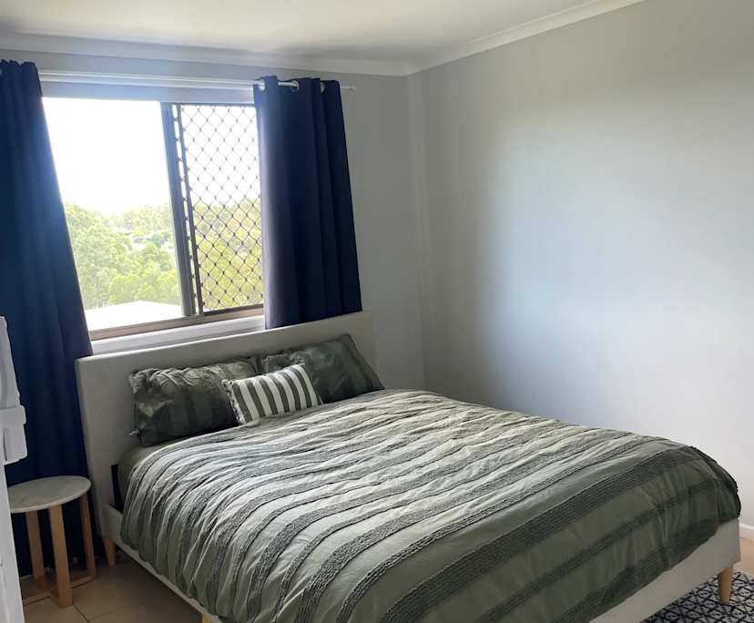 Room in a share house