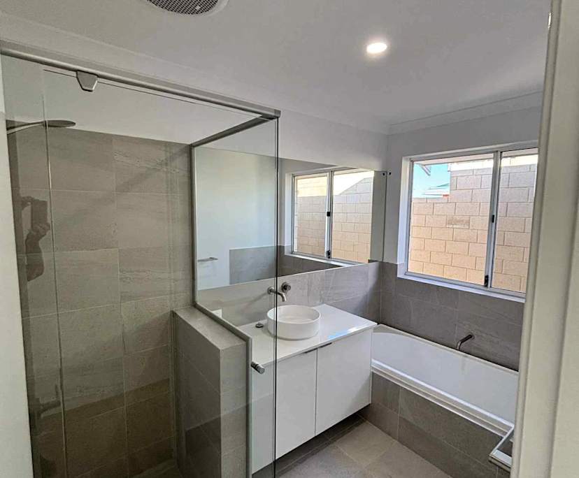 Unfurnished room with own bathroom