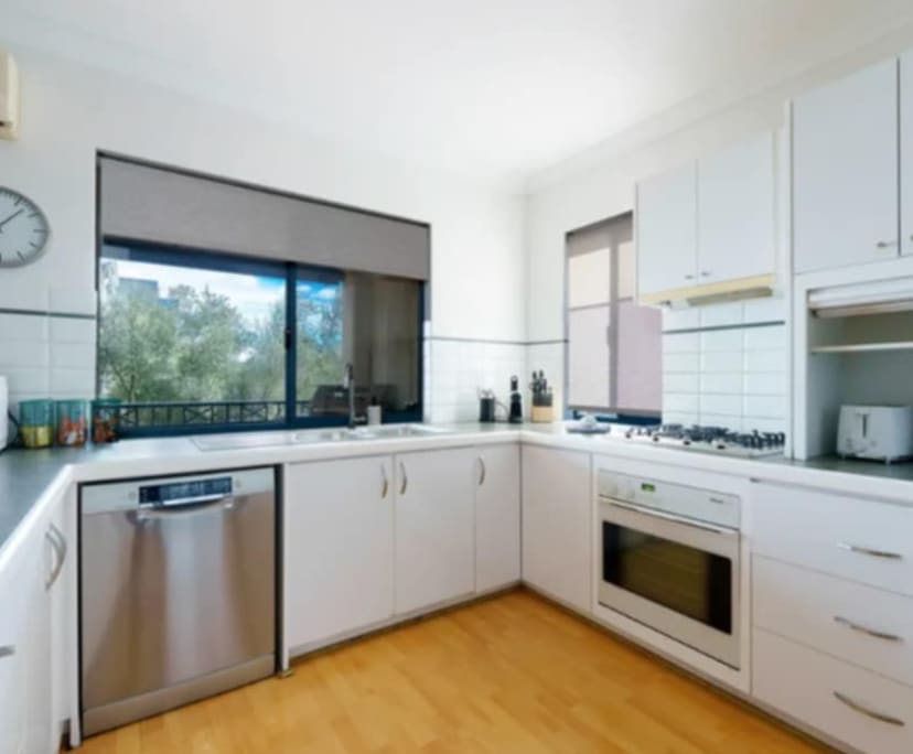 $300, Share-house, 3 bathrooms, Perth WA 6000