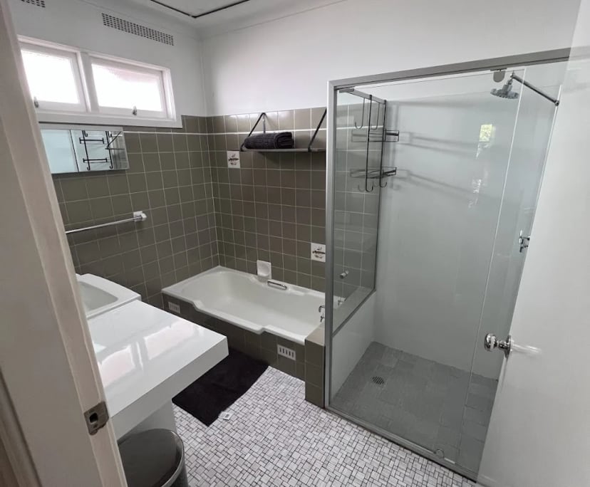 $310, Share-house, 3 bathrooms, Kotara NSW 2289