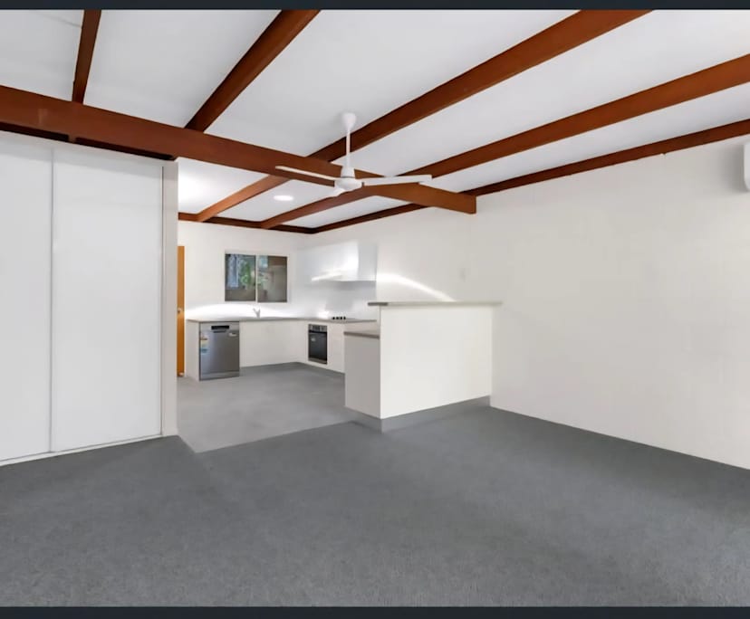 Room in a share house