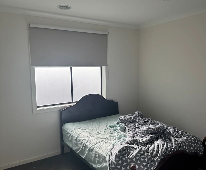 Unfurnished room in a share house