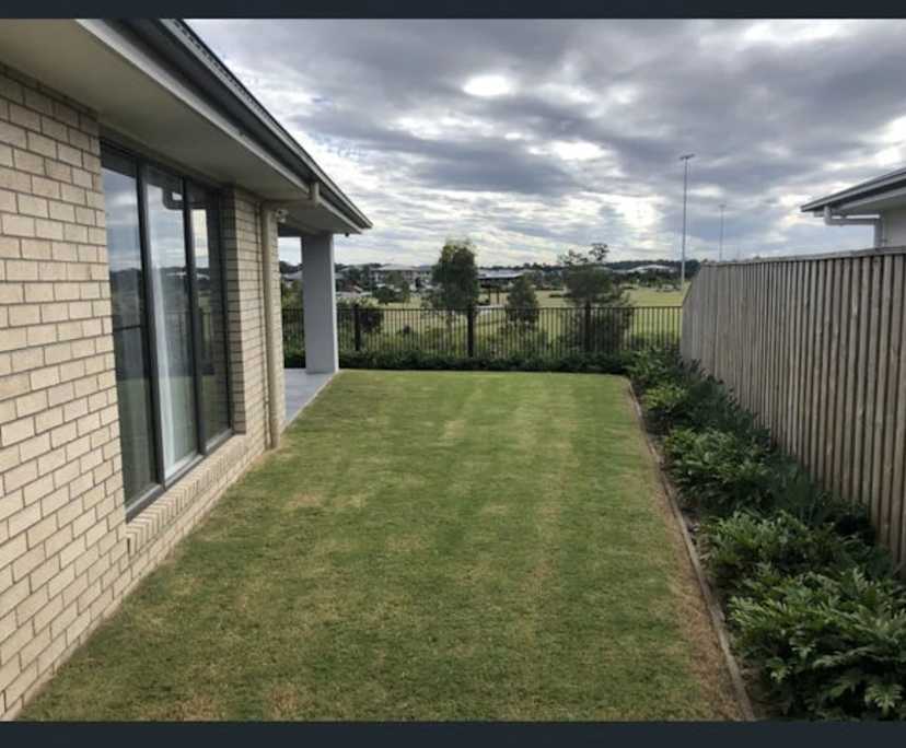 $300, Share-house, 4 bathrooms, Pimpama QLD 4209