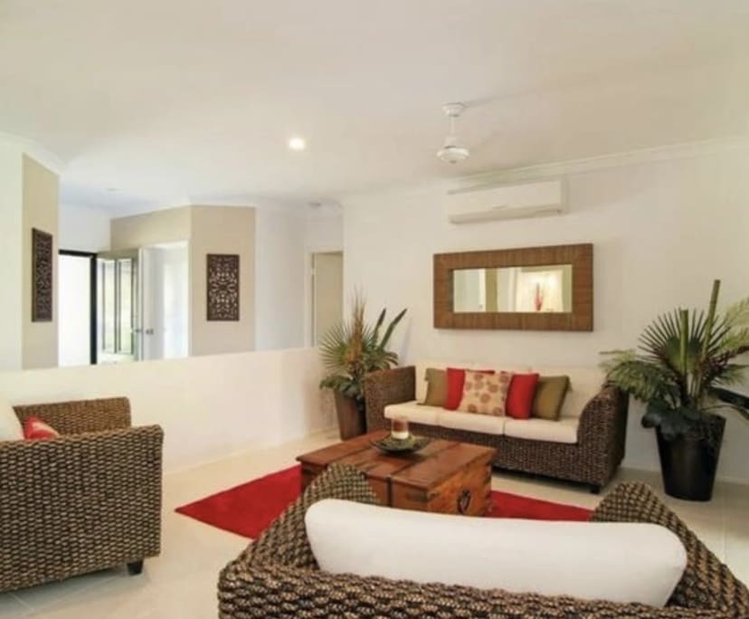 Room for Rent in Caravonica, Cairns 177, Flexible...