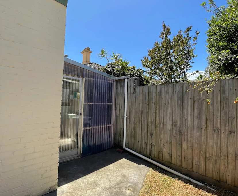 $330, Share-house, 2 bathrooms, St Kilda VIC 3182