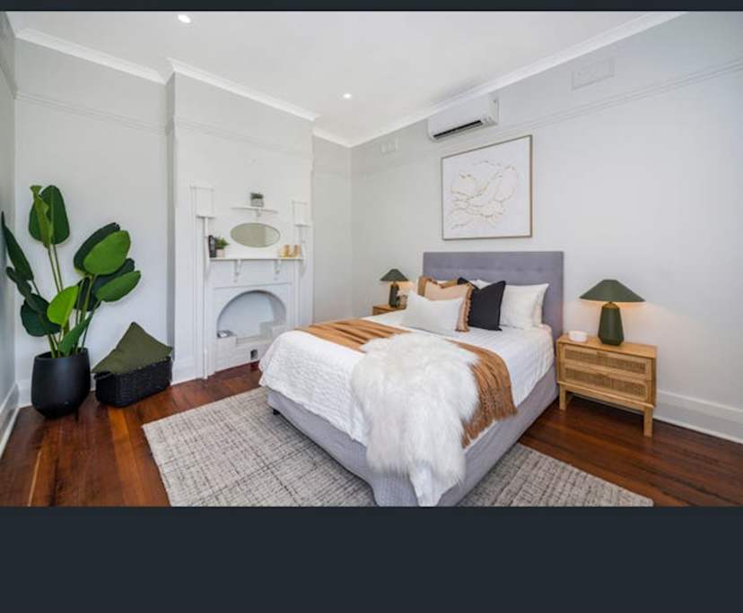 Unfurnished room in a share house