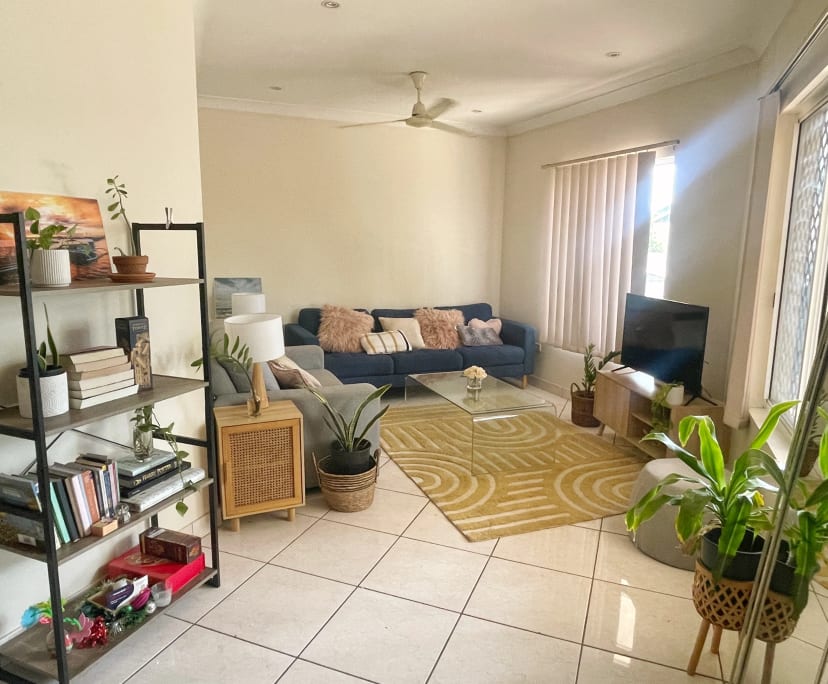 Room in a share house