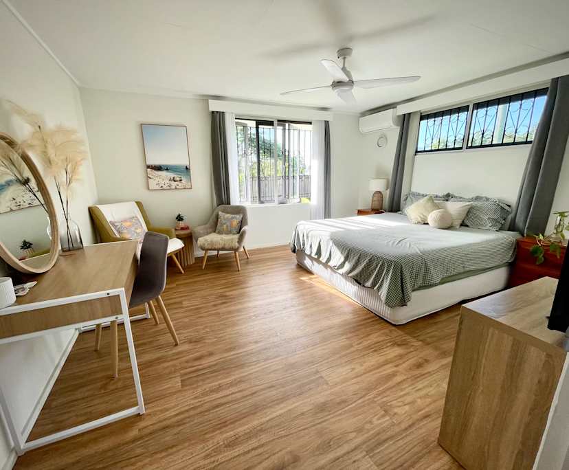 Furnished room in a share house