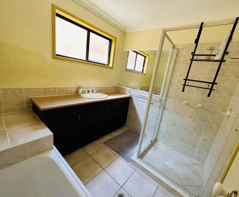 $250, Share-house, 3 bathrooms, North Lakes QLD 4509