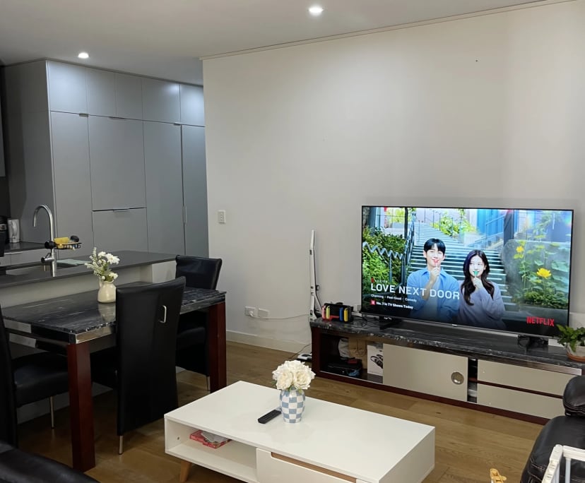 Furnished room in a flatshare