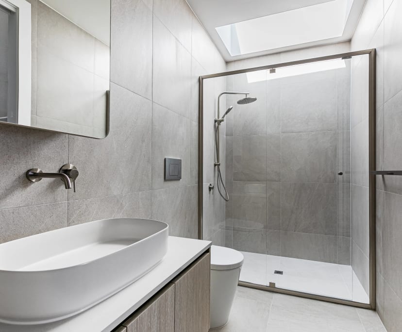 $230, Share-house, 3 bathrooms, Fraser Rise VIC 3336