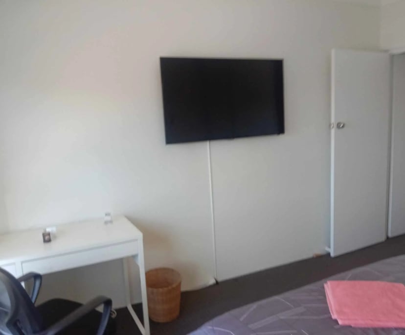 $375, Flatshare, 2 bathrooms, Monterey NSW 2217