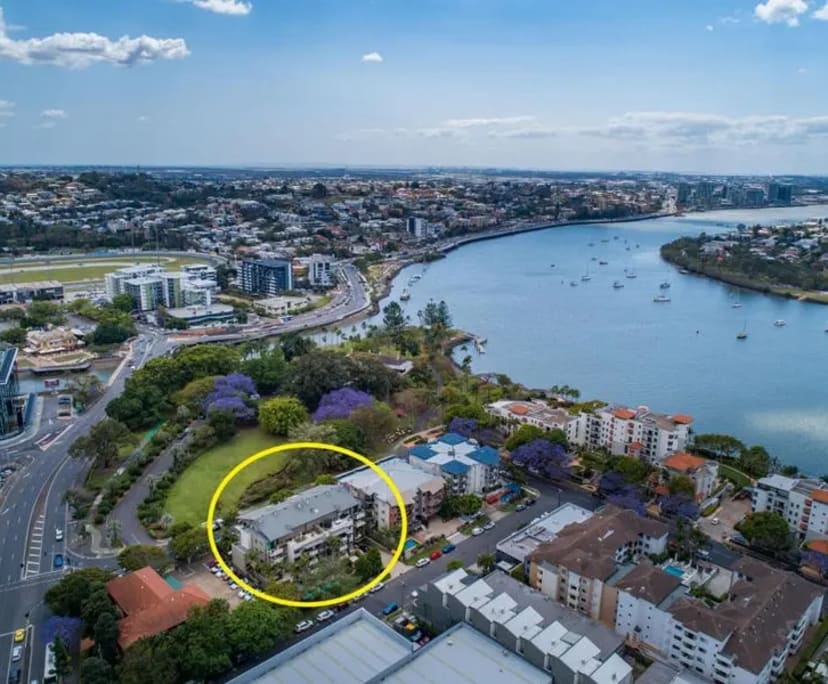 Room for Rent in Newstead, Brisbane 380, Flexible...