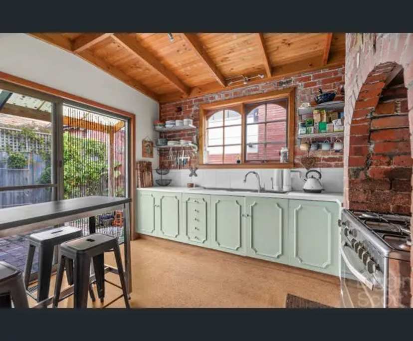 Unfurnished room in a share house