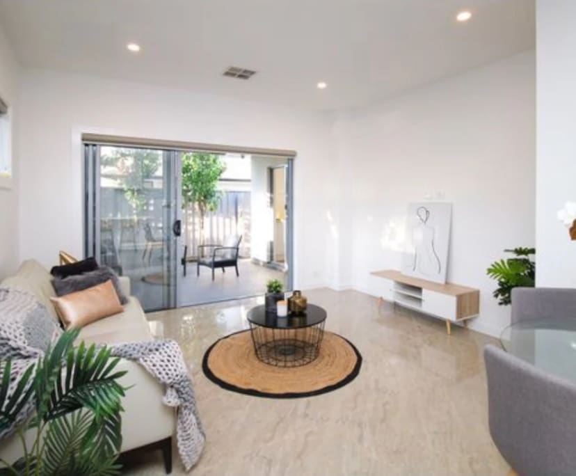 Furnished room with own bathroom