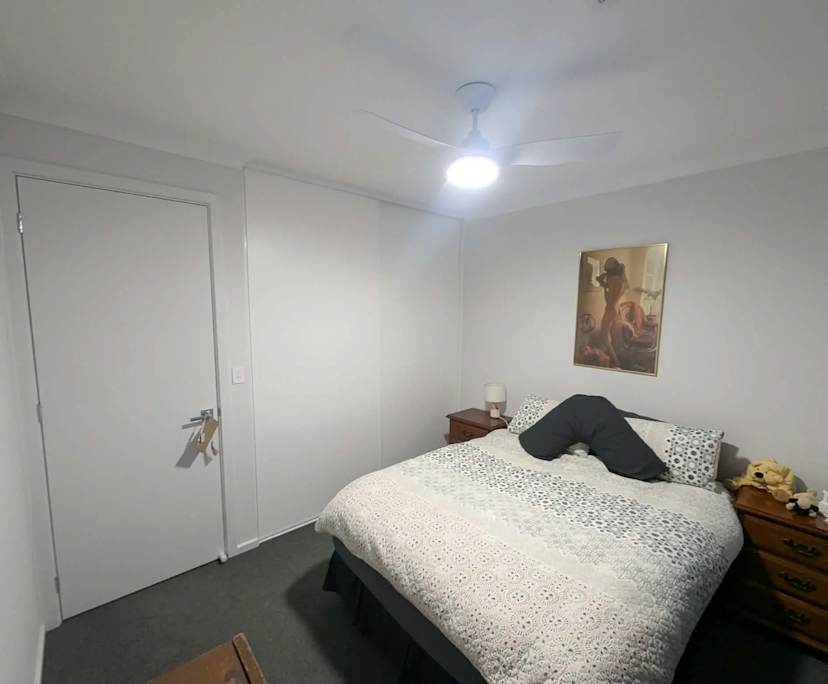 Room in a share house