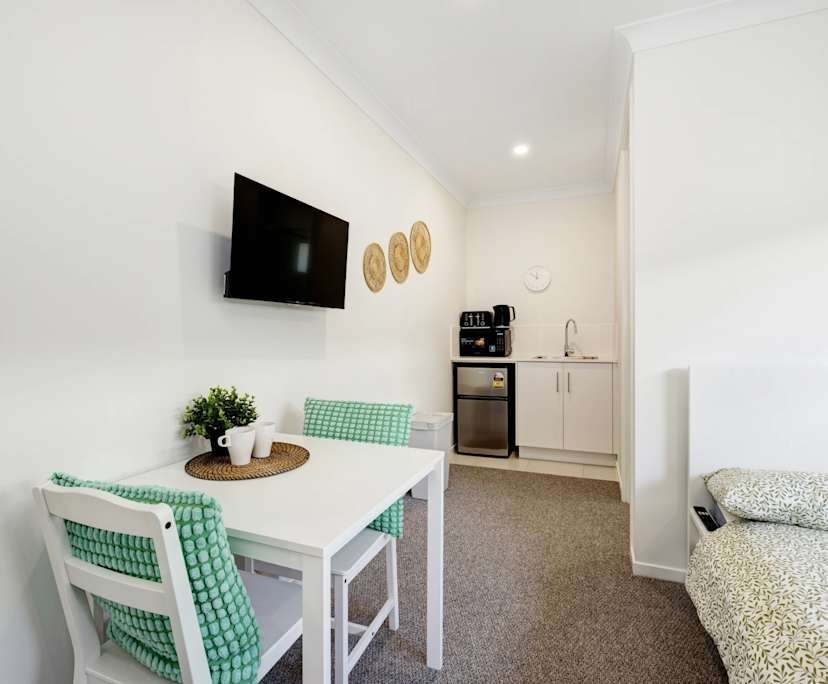 $375, Share-house, 5 bathrooms, Condon QLD 4815