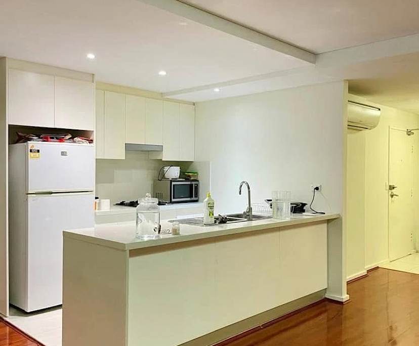 Furnished room in a flatshare