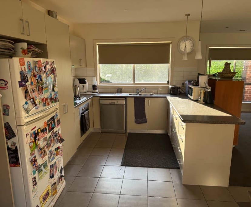 $250, Flatshare, 3 bathrooms, Ballarat East VIC 3350